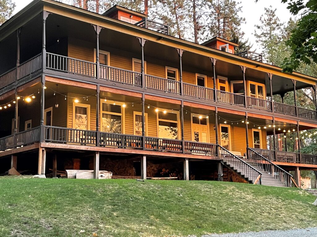 Lodge Lodge